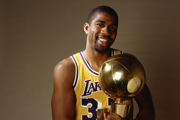 NBA75大巨星之埃尔文-约翰逊简介及生涯数据一览