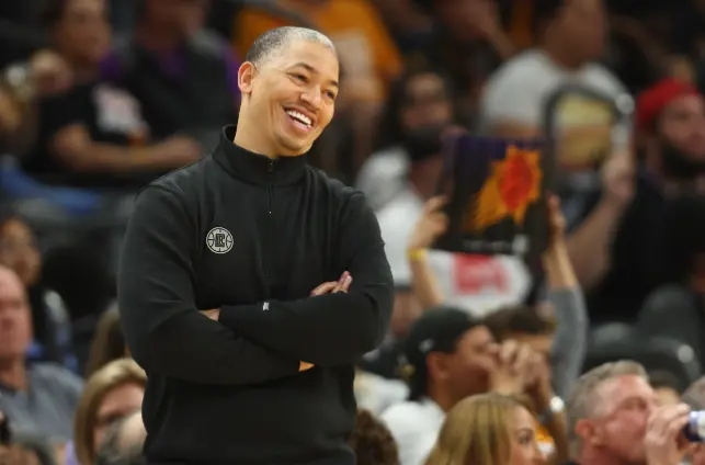 NBA官宣:卢帅吐槽裁判被罚3.5万 上次骂裁判后带领骑士逆转夺冠 NBA官宣:卢帅吐槽裁判被罚3.5万 上次骂裁判后带领骑士逆转夺冠