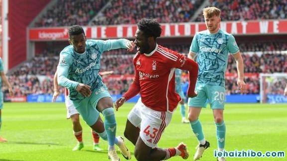 英超第33轮综述：切尔西6-0埃弗顿距前六3分 曼联4场不胜距前四10分
