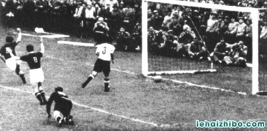 回顾1954年世界杯决赛：西德逆转匈牙利 上演“伯尔尼奇迹”