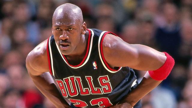 乔丹在NBA里的得分排名和统计数据怎么样？